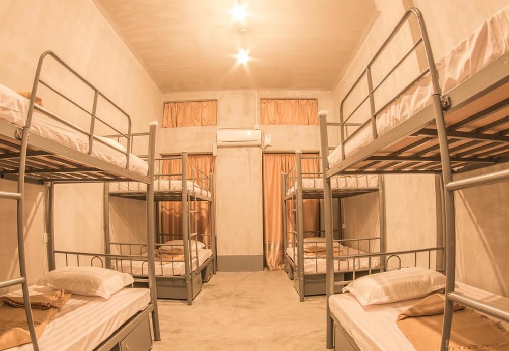 Shwe Yo Vintage Hostel