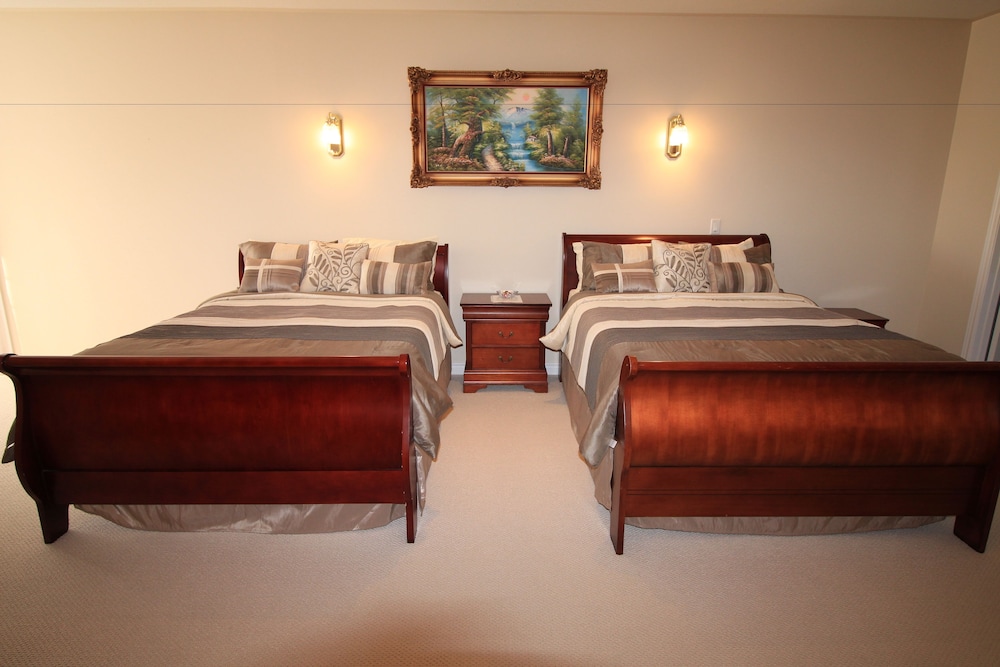 The White House Boutique Bed & Breakfast-2