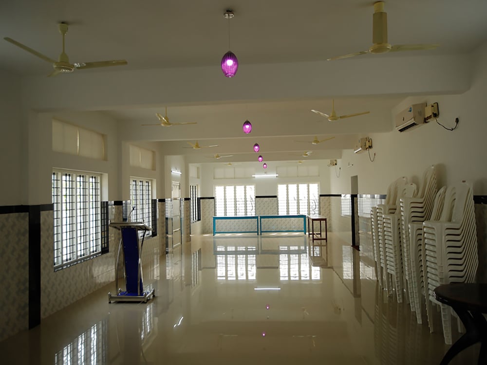 meeting & event spaces
