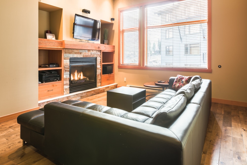 Red Mountain Resort - Image 5