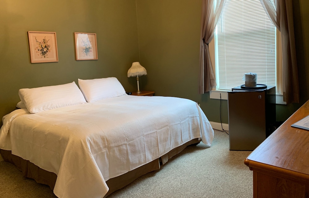 The Hotel Belvidere