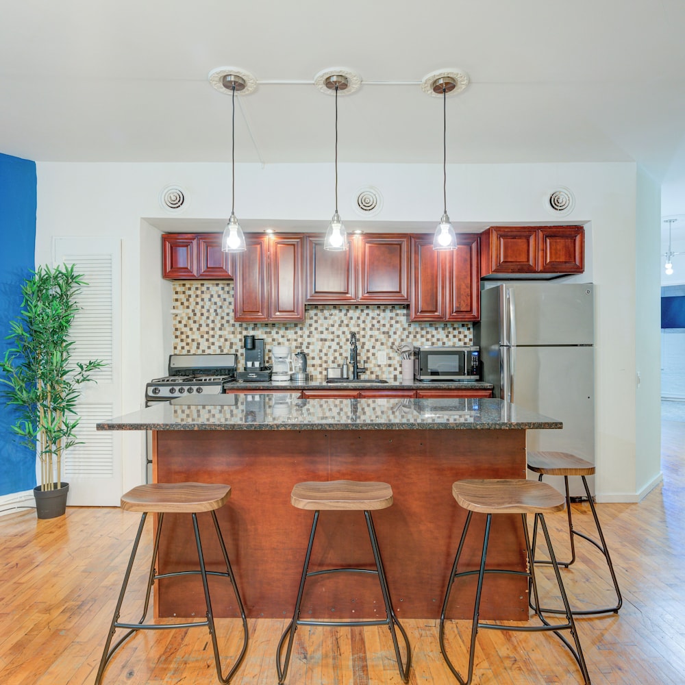 303 N 3rd St B2