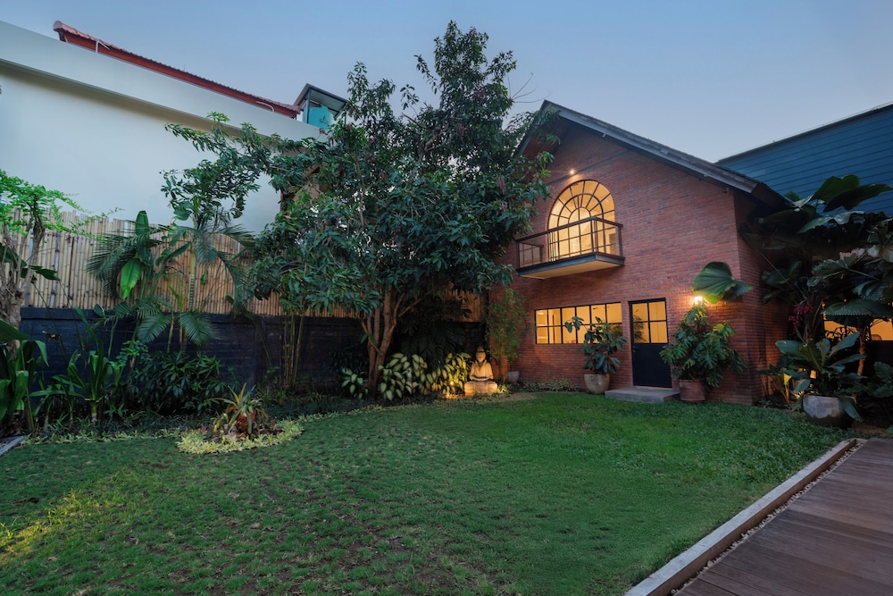 Bon Ton Villa By Betterplace
