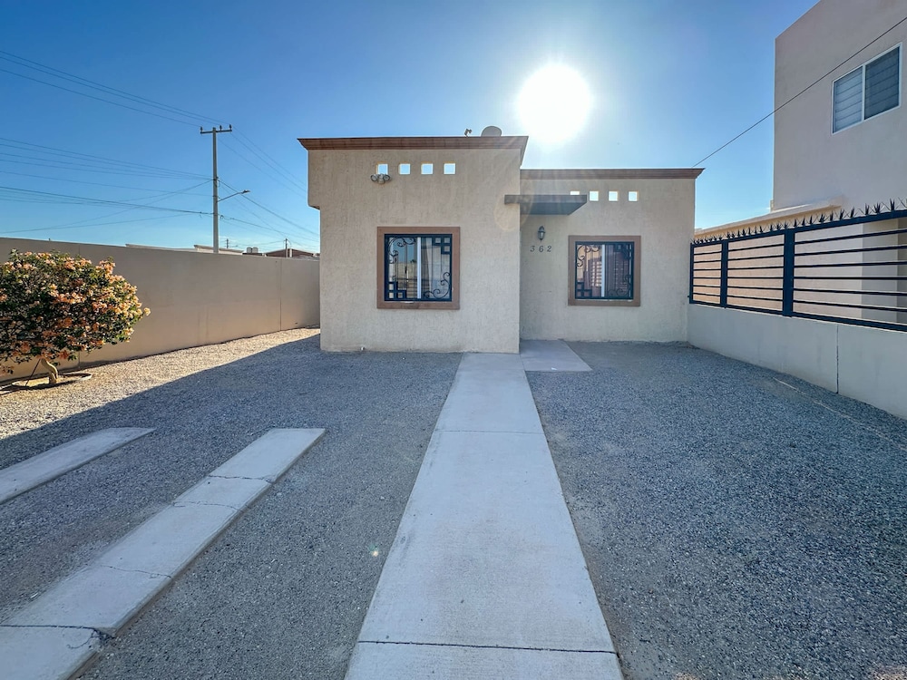 Casita With Excellent in Town Location