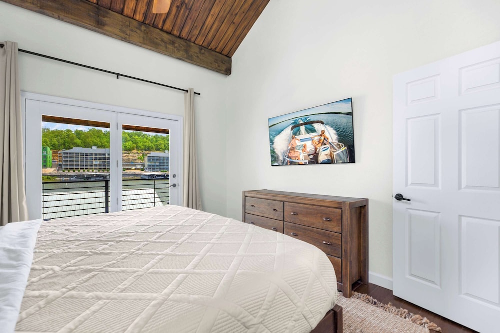 Cozy in a Cove 14 ppl Stay