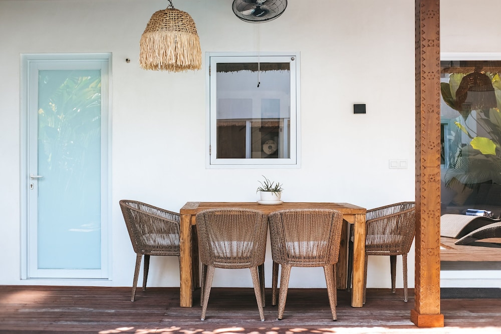 Sun & Moon Villa - Image 1