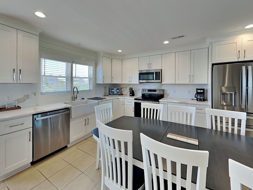 A Beach Pearle by Topsail Realty