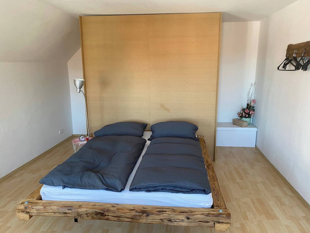 Room in Apartment - Schlummern Wie Dornröschen&rapunzel Im Schlösschen
