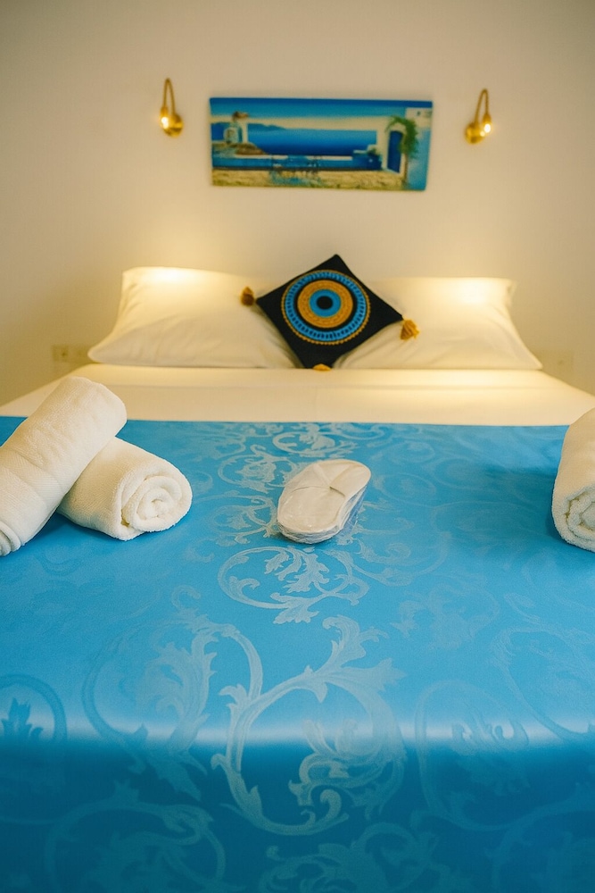 SantoNight Luxury Villas