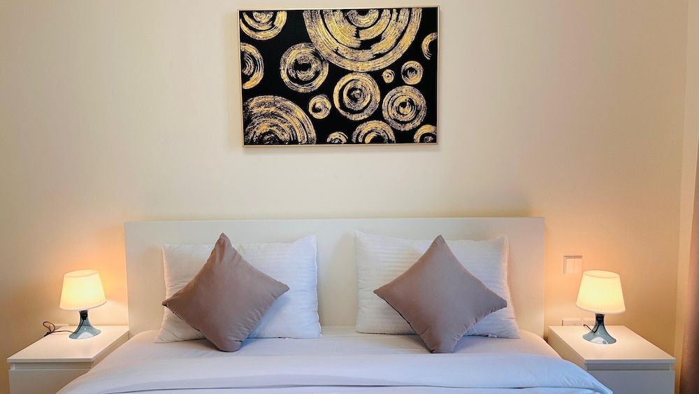 Sunday Sheikh Zayed Road Concord Tower 1 BR by Belvilla