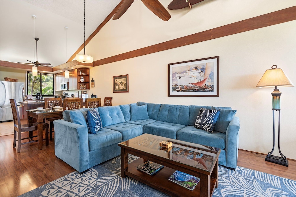 Great Ocean & Golf Views - 2 Bedrooms + Loft - Private Outdoor Patio - Vrkcv