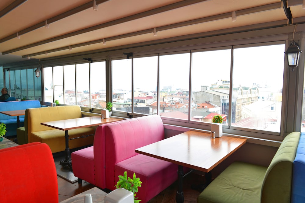 Hotel Marina City 'Otel Marina City' olur. - Image 25