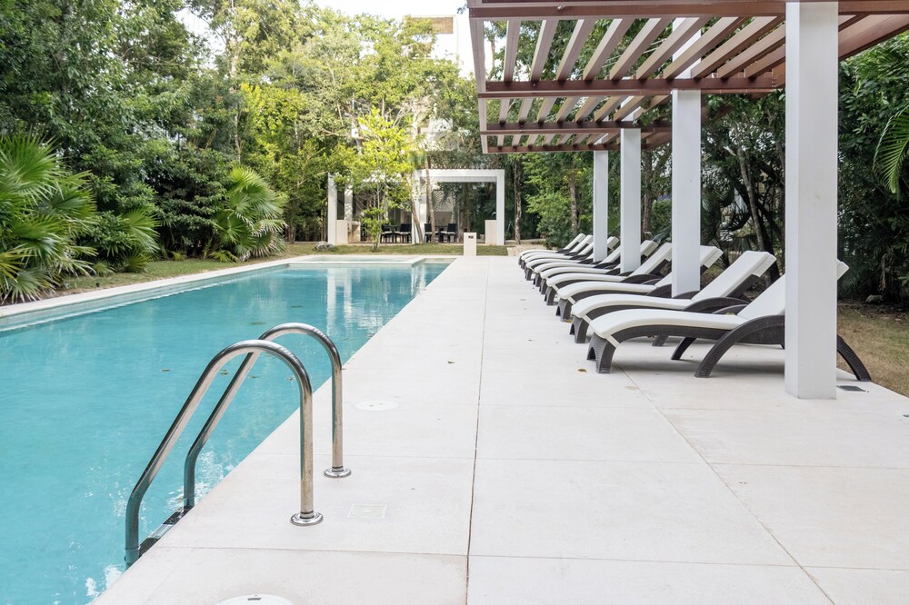 Modern Apt Tulum with 2 BDR Gym & Pool