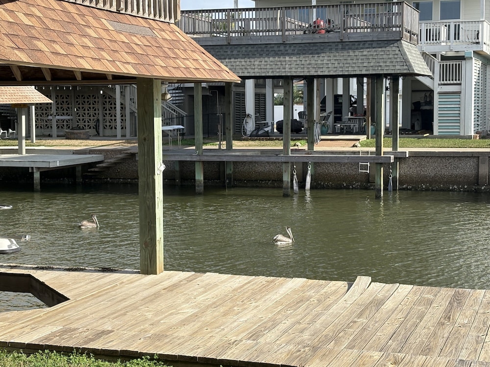Blue Crab Bayou Cottage 2 Bedroom Home