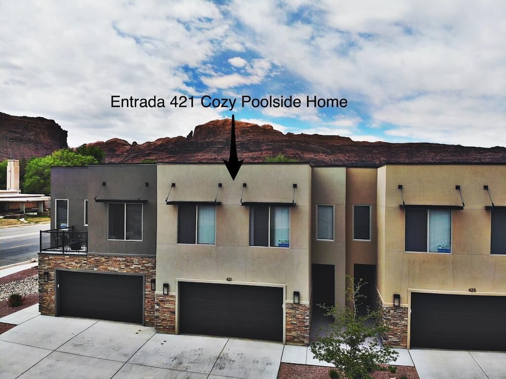 Entrada at Moab 417 and 421 and 425