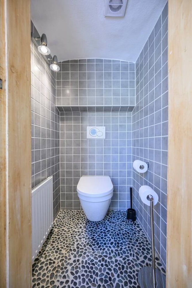 Spacious 2BR Stay for 6 Heart of Mödling