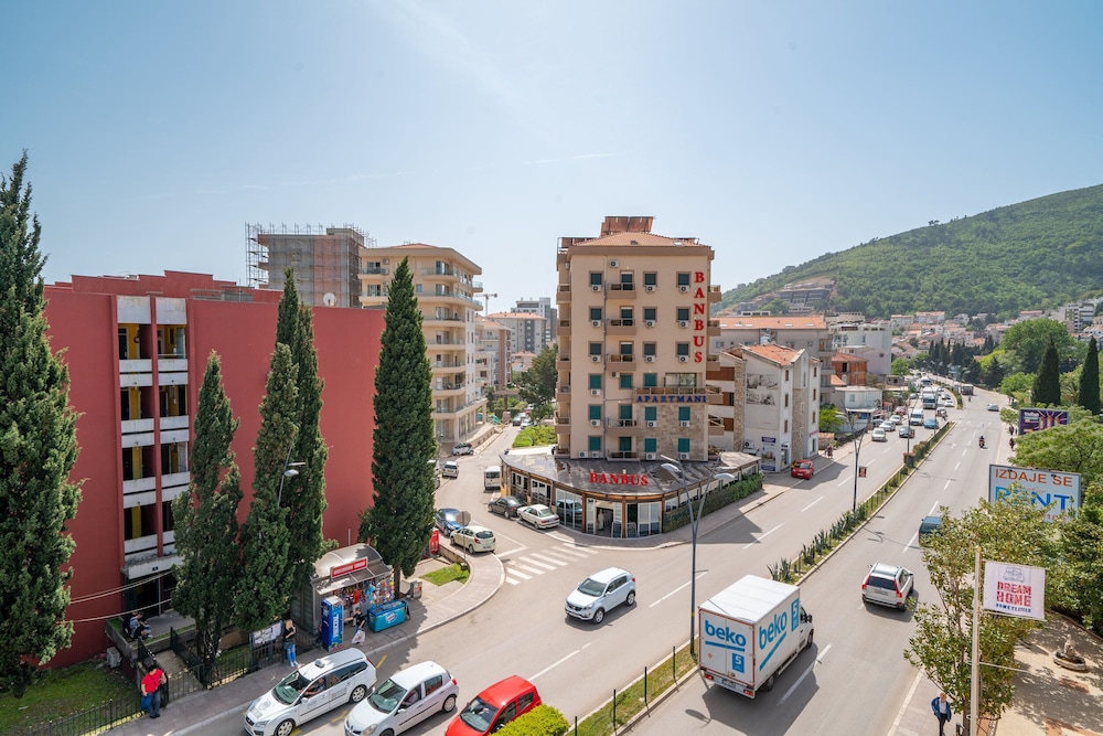 SMS Apartments