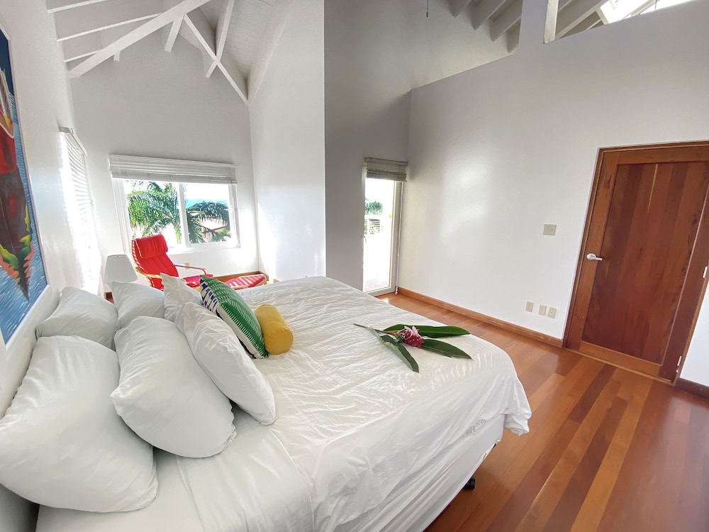 Sea Vue Luxury Vacation Condominiums view 5