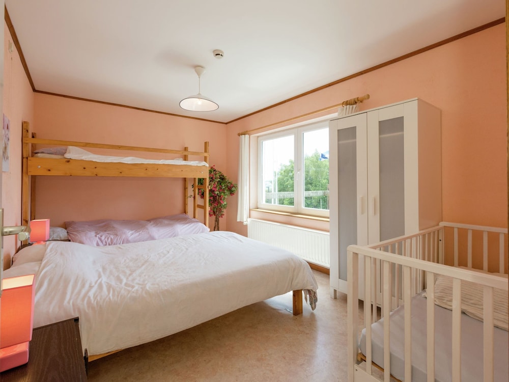 Group Cottage in Lierneux view 3
