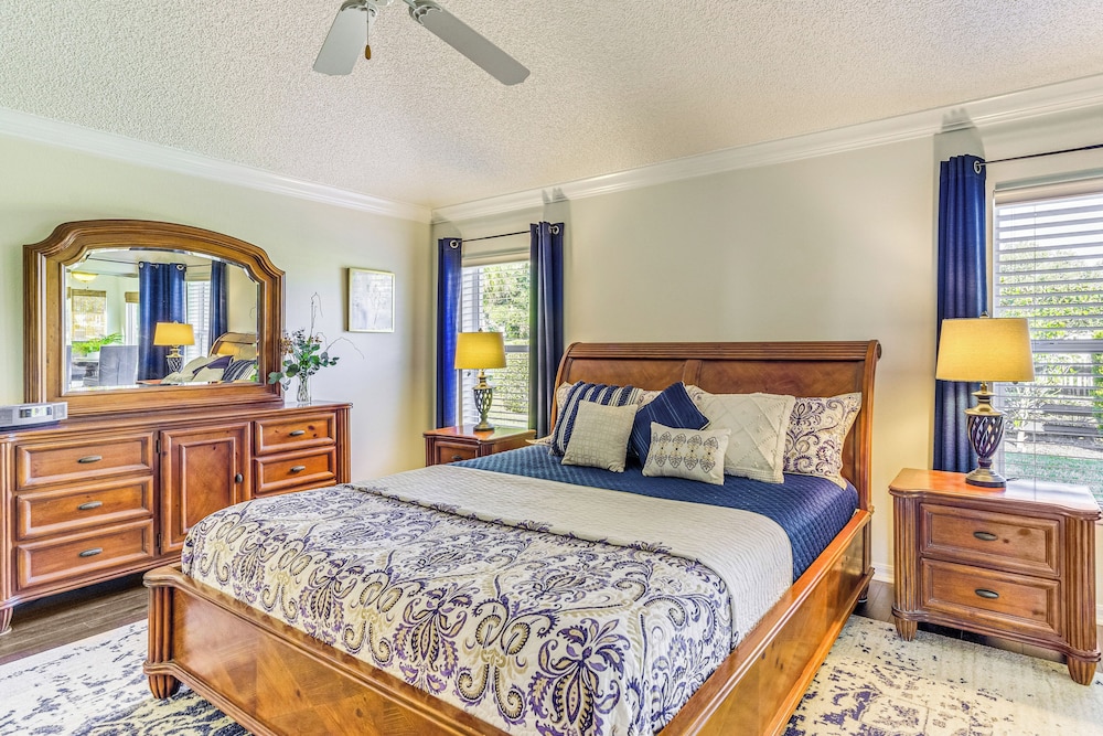Near Golf Courses: Home w/ Sunroom in The Villages