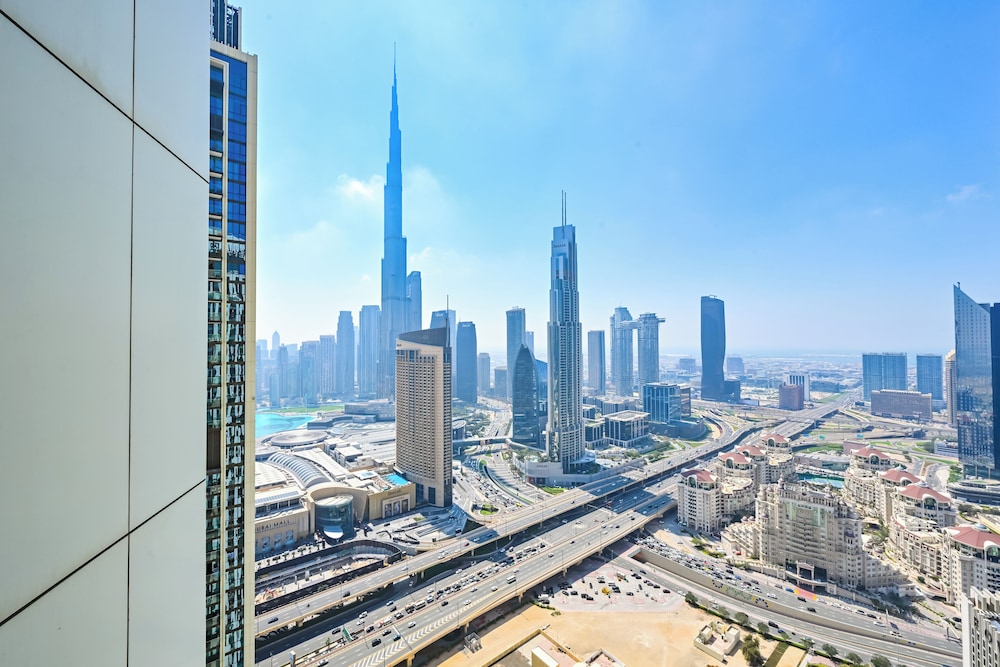 Burj Khalifa View - 2 BR - PS5 - Pool