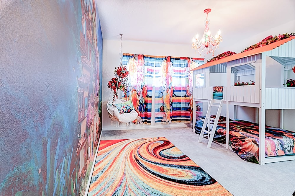 5893 Family Fun Home With Pool Near Theme Parks