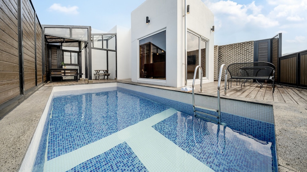 Buan Cordelia Pool Villa Pension