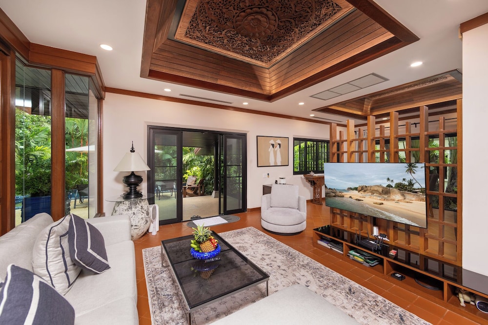 Villa Meraya by Tropiclook