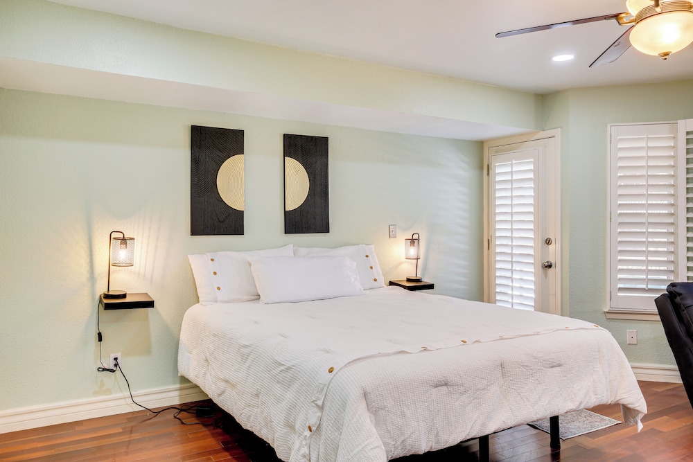 Patio, Pool & Spa: Family Retreat in Horizon City!