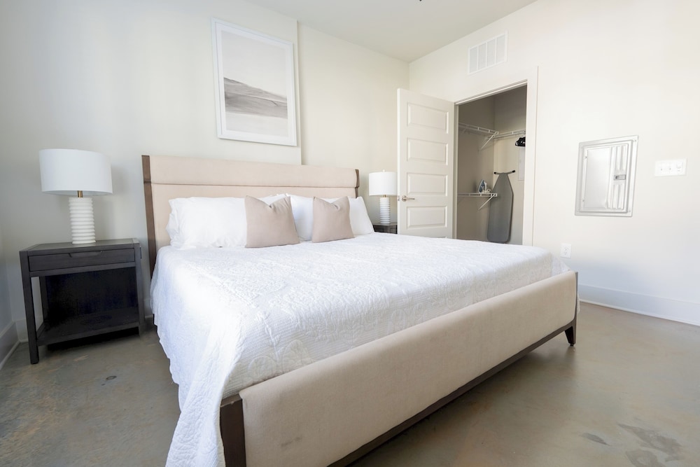Landing Furnished Apartments - Northwest Charlotte
