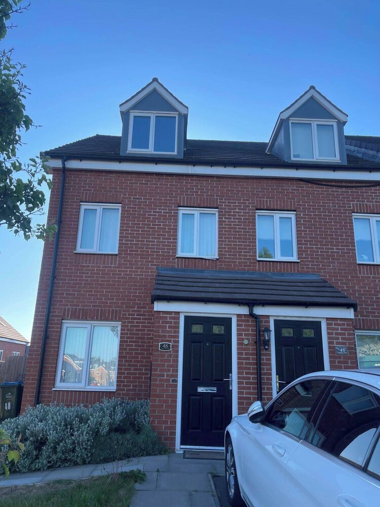 Coventry Chic City House - 3 Beds