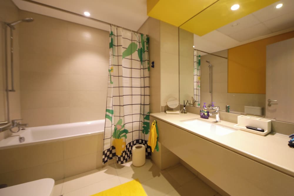 Silk Valley - Luxury 2B near Yas attractions