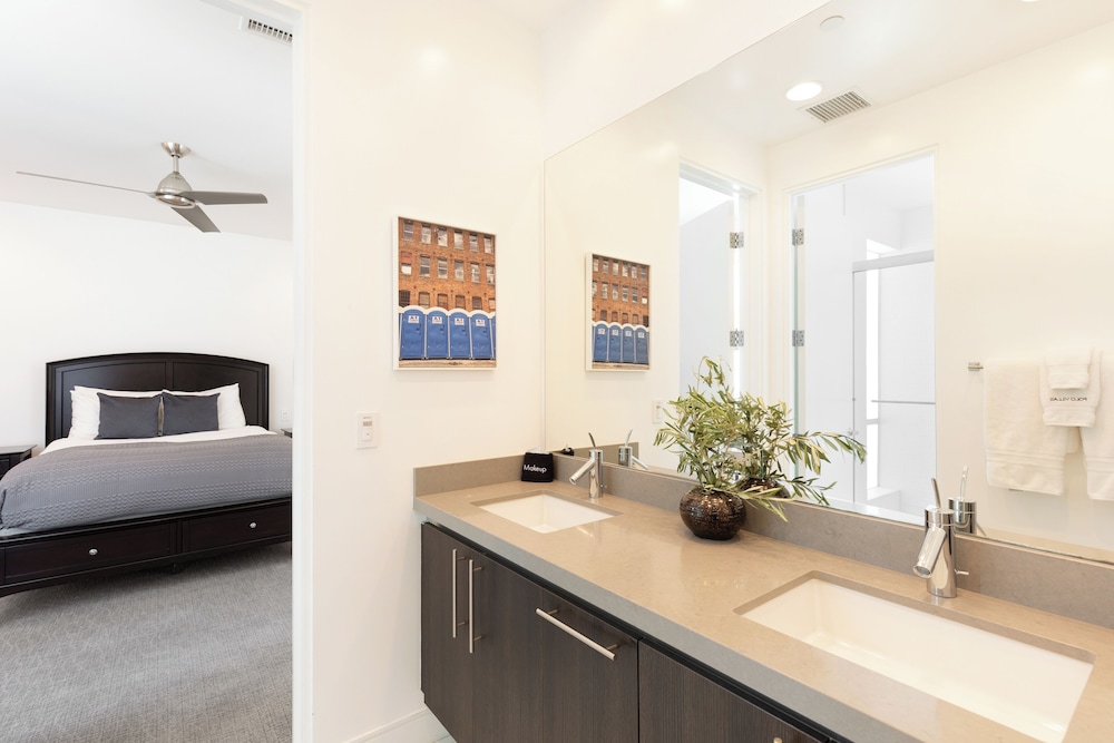 The Polo Villas by AvantStay – Modern Oasis Near Empire Polo Club