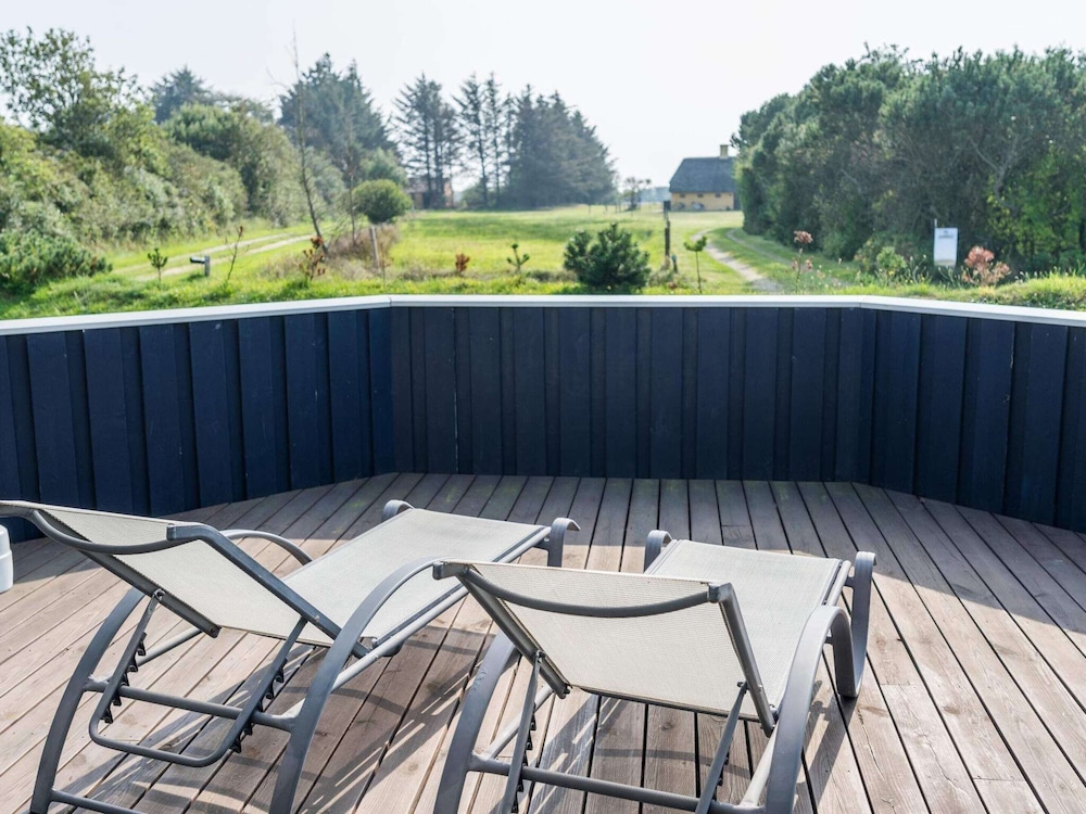 8 Person Holiday Home in Blavand