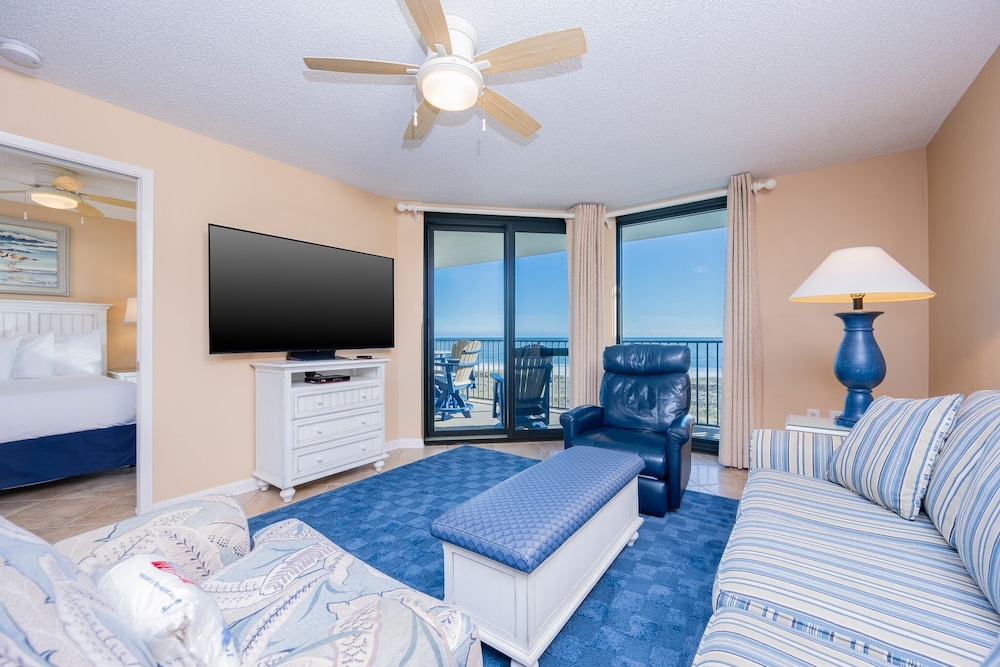 Phoenix Vi 6509 2 Bedroom Condo
