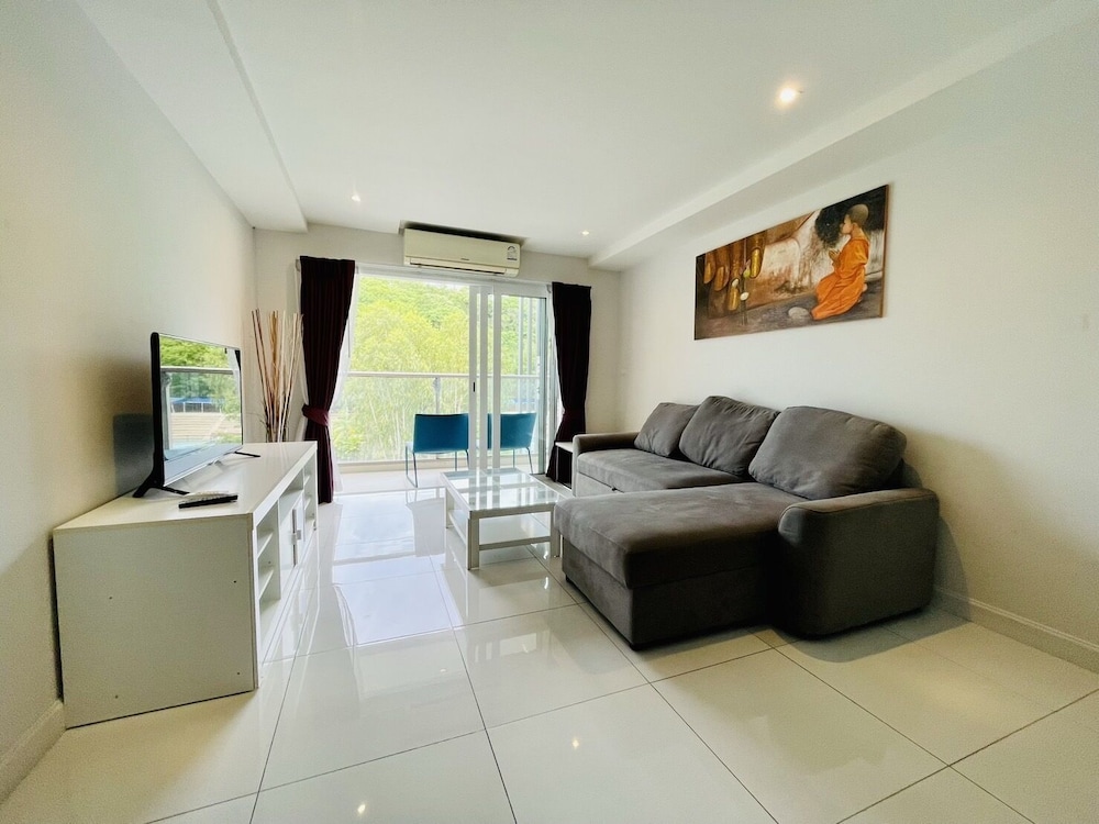 The Place Pratumnak by PSR ASIA