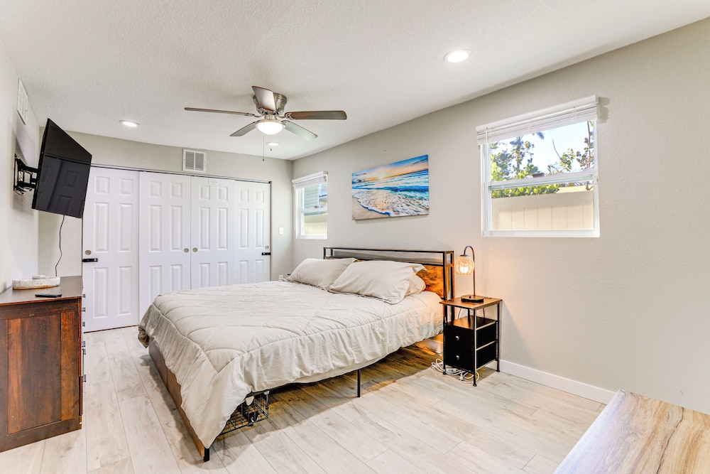Saltwater Pool & Putting Green: Bradenton Oasis