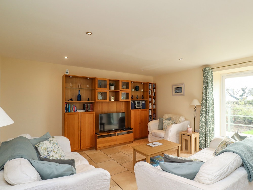 Sunshine Cottage