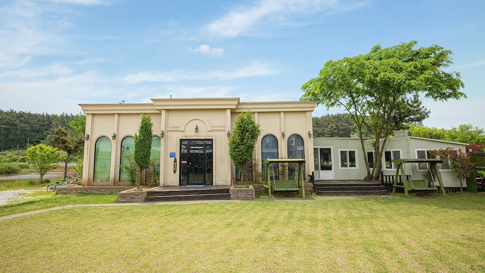 Star Palace