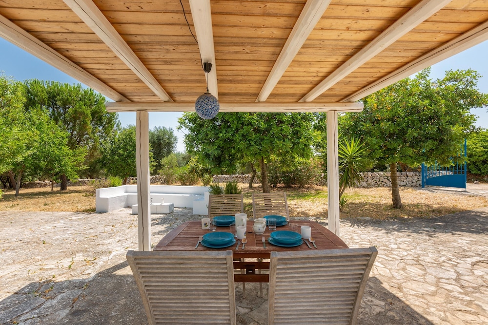 2496 Trullo Chiaro di Luna by Perle di Puglia view 4