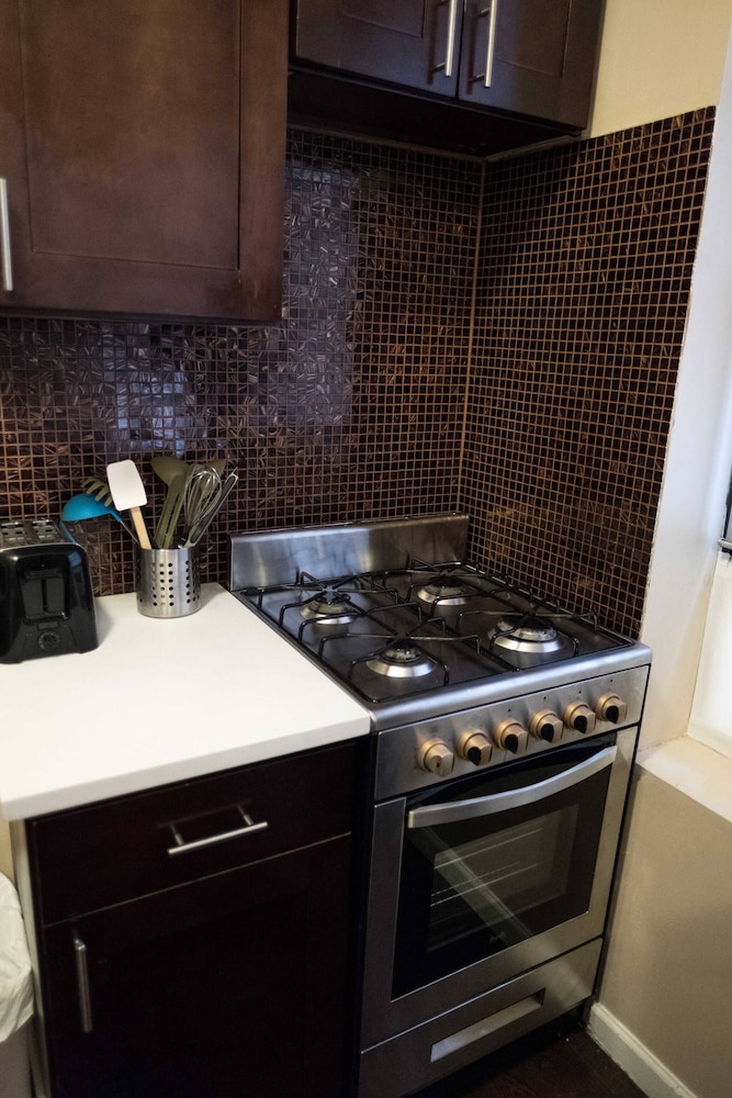 New 2 Bedroom Apt Next To Central Park West