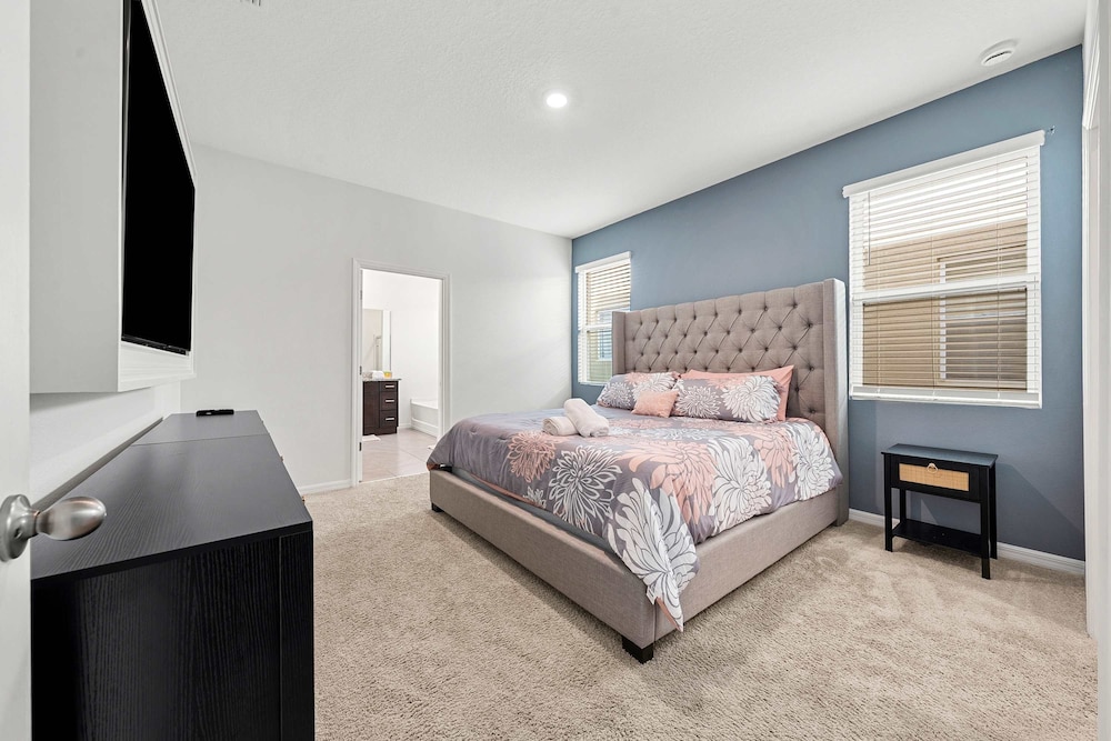 Themed 6BR Home Game Room Pool Sleeps 16