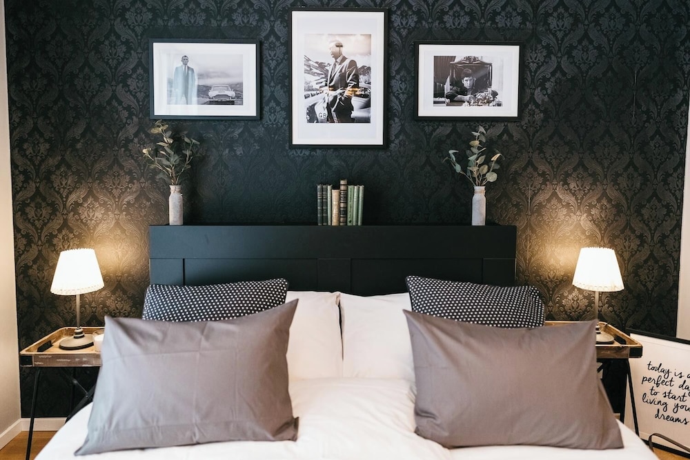 YoHome - Luxury Downtown Apartment