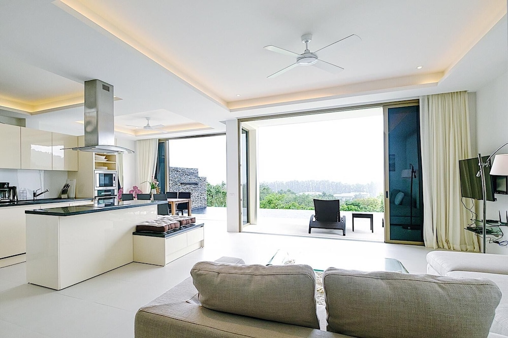 "seaview Hilltop Wow 2br 250sqm Pool Villa Naithon Beach" view 4