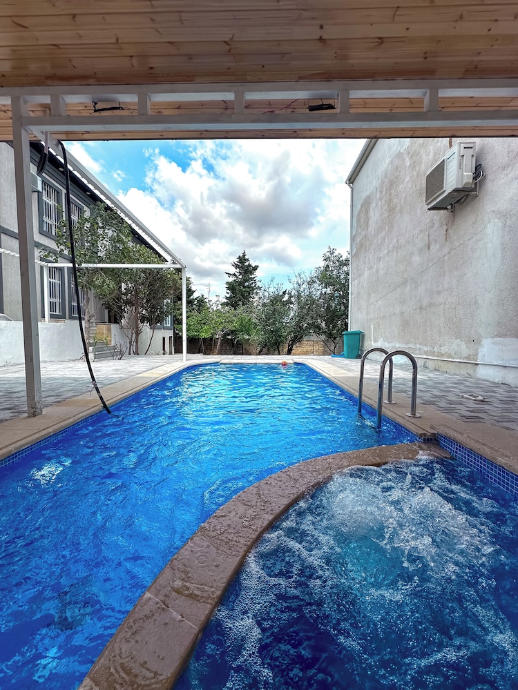 Central Vip Villa