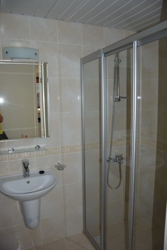 Park Apartment by Turkish Lettings