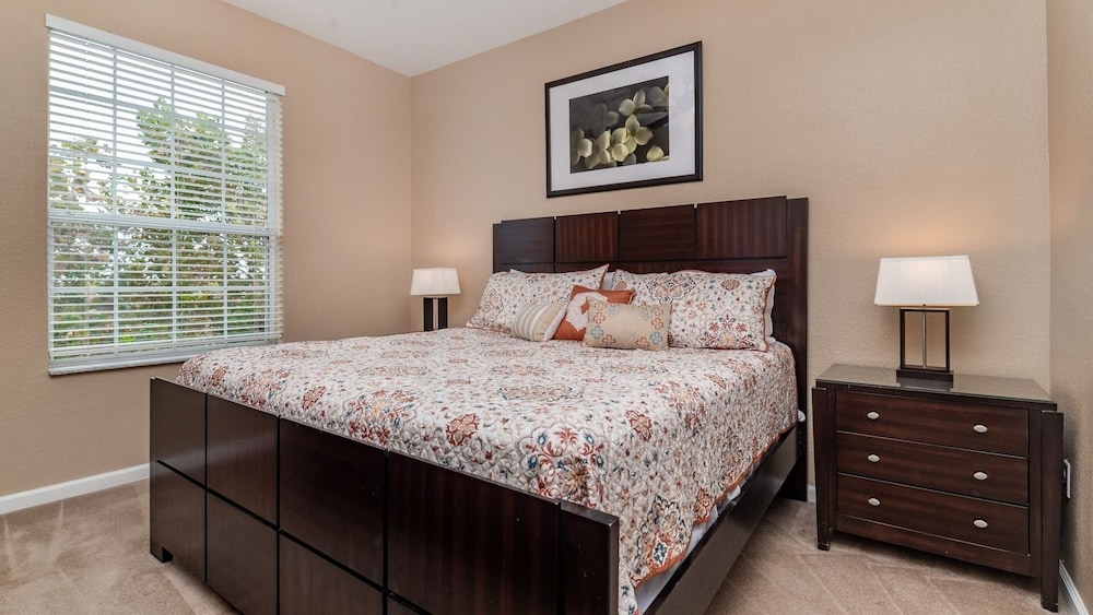 Windsor Hills Resort 3 Bedroom 4th Floor Condo with Resort Access 3 Apts