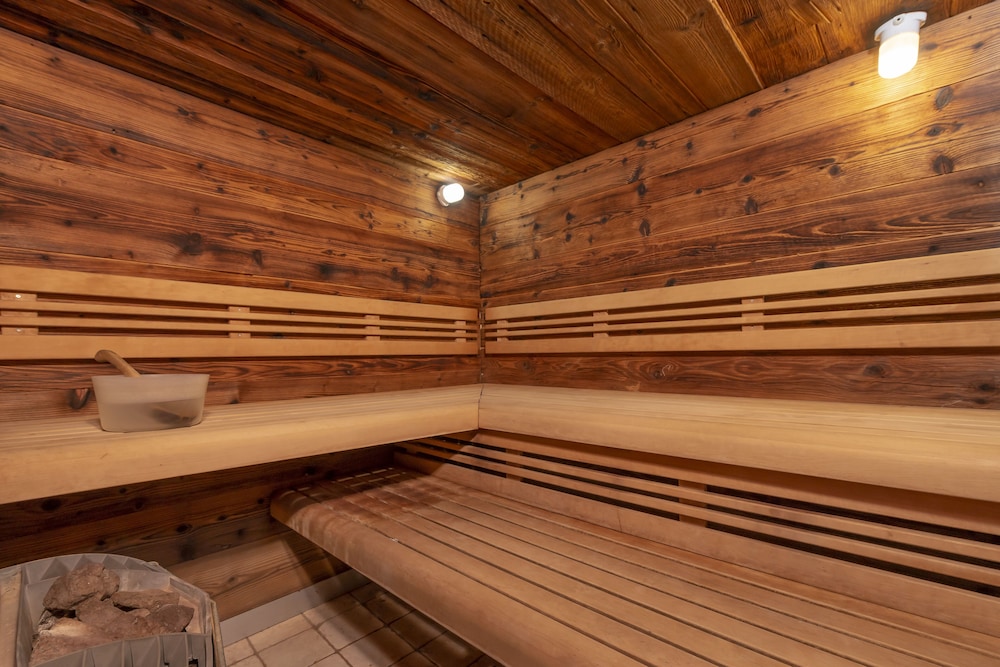 Les Allues Vacations - Hotel L'Eterlou - Property Image 5
