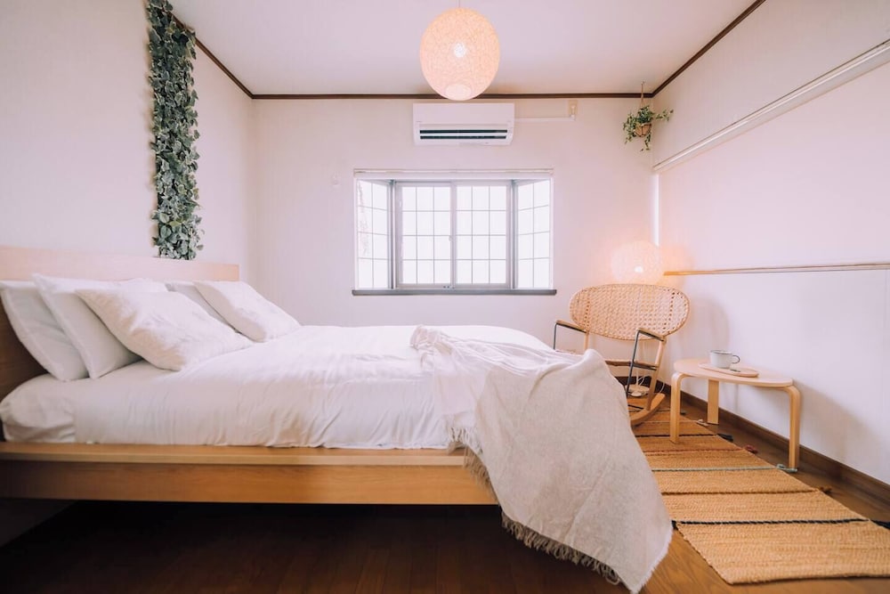 5BDR 1.5BA Osaka Castle House