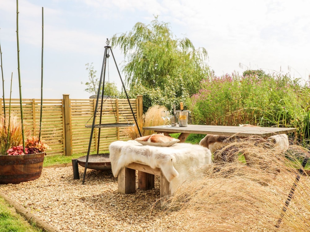 Poppie's Shepherds Hut at Shepherds Lodge